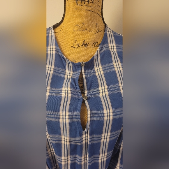 Lslv Knit Top - Picture 2 of 4